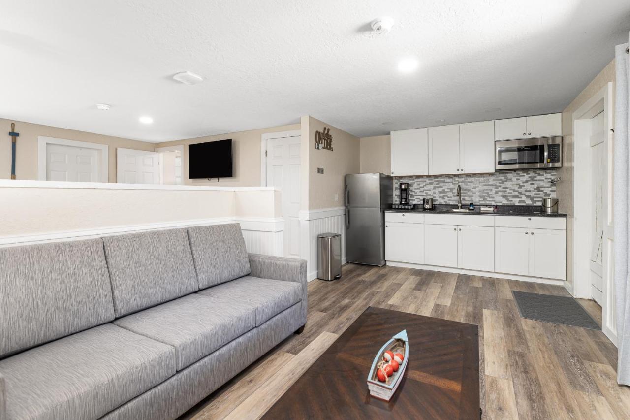 Idlewild Lodge And Rv Park Lake Panasoffkee Екстериор снимка